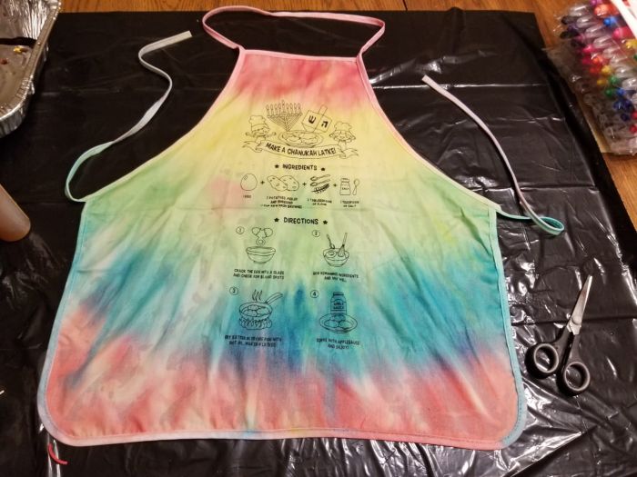 Kids Chanukah Latke Apron – Color, Paint & Decorate | Jewish Holiday Craft for Children